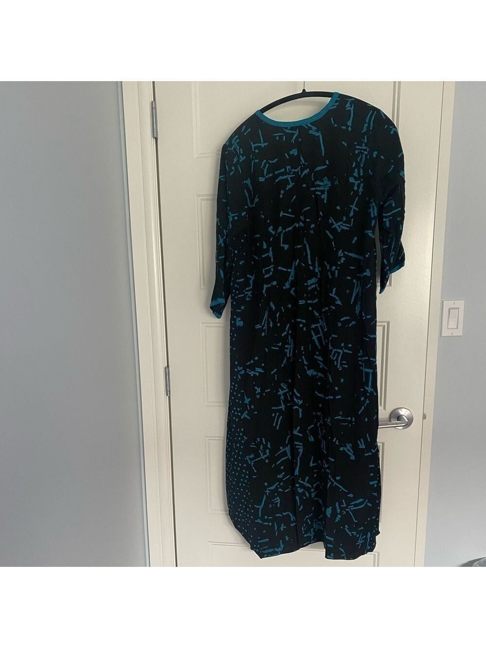 BLUE Sky dress size Medium - Picture 7 of 7